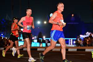 BIB: 400
                            <button type="button" onclick="openModal(15069461)" class="btn btn-primary btn-sm float-right btn-popup" data-toggle="modal" data-target=".modal-high-quality">
                        <i class="fas fa-shopping-cart"></i> Add to Cart
                    </button>
                                            <button type="button" onclick="isThisMe(15069461, true)" class="btn btn-success btn-sm float-right btn-popup btn-isme hidden" data-toggle="tooltip" data-placement="bottom" title="นี่คือรูปของคุณใช่ไหม คลิกที่นี่เพื่อเอาเข้าอัลบั้ม">
                        <i class="fas fa-plus"></i> Add to album
                    </button>
                    <button type="button" onclick="isThisMe(15069461, false)" class="btn btn-warning btn-sm float-right btn-popup btn-isnotme hidden">
                        <i class="fas fa-ban"></i> Remove from album
                    </button>